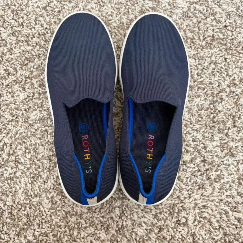 Size 4 / Girls Rothy's Sneakers